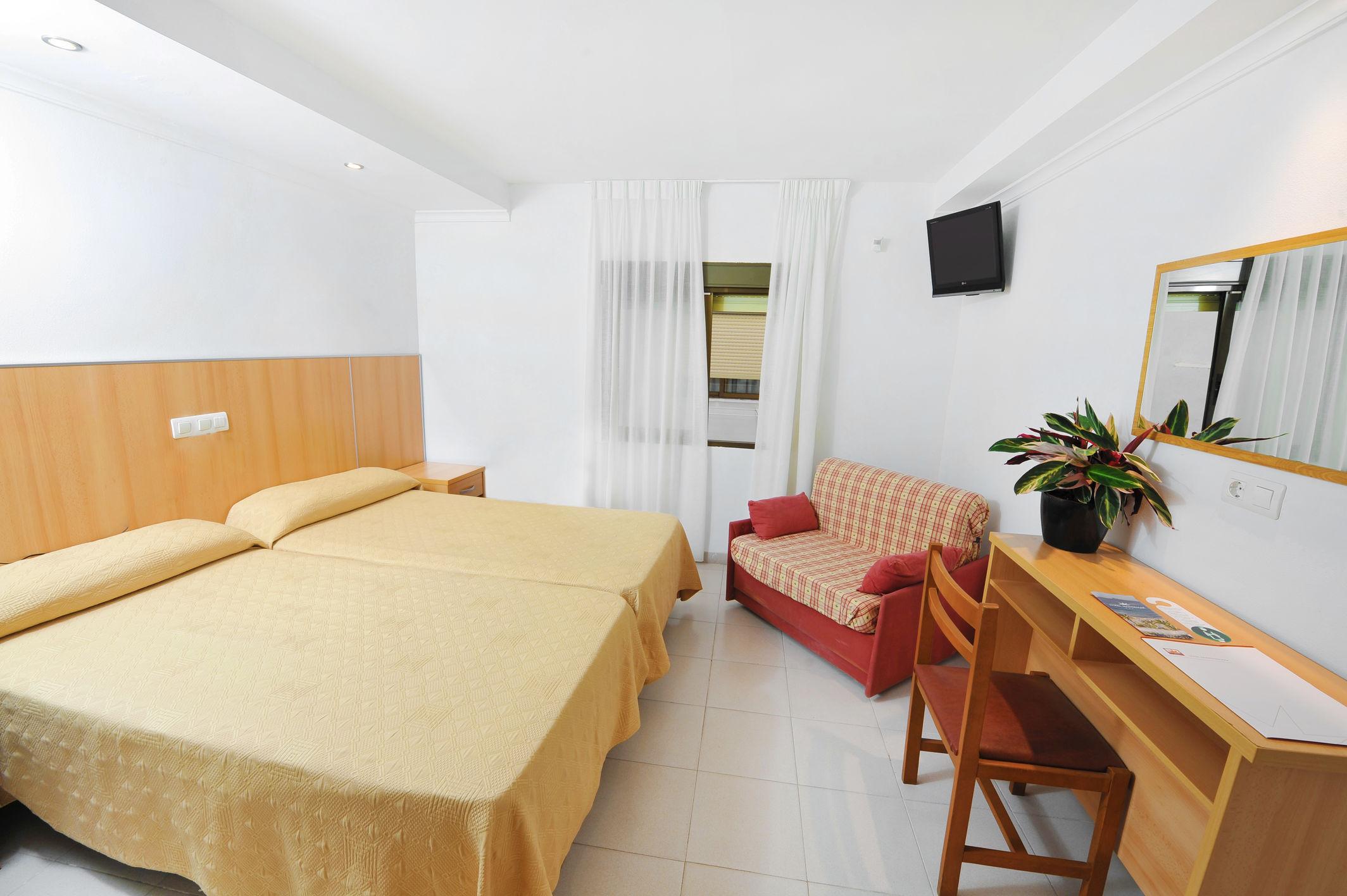 Hotel Montemar Бенидорм Екстериор снимка