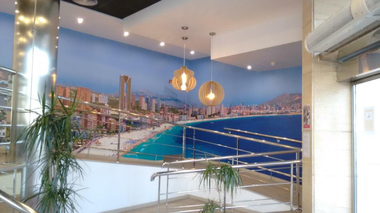 Hotel Montemar Бенидорм Екстериор снимка